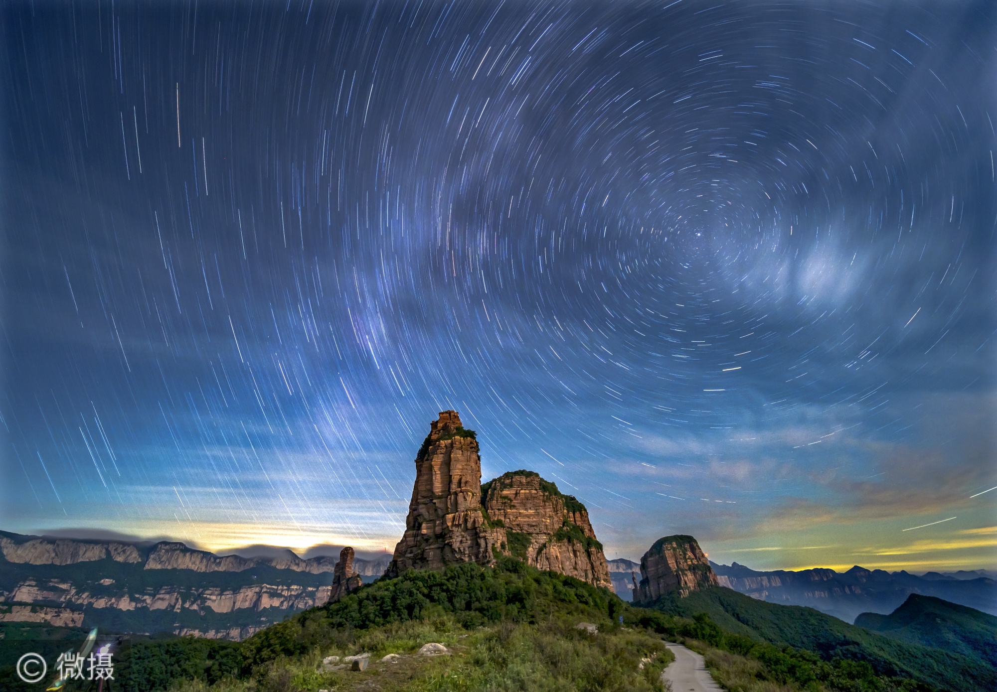 嶂石岩景区首届“星空露营节”活动招募开始！