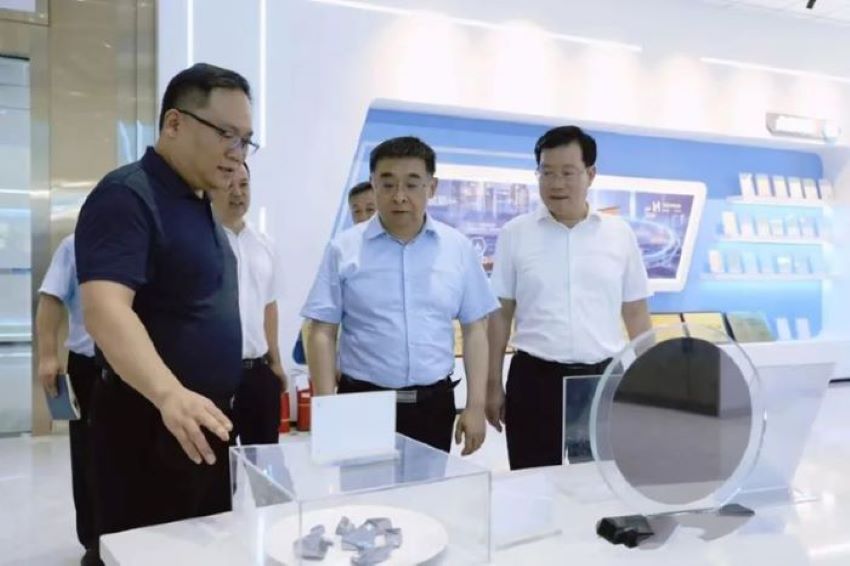 徐工集团党委书记考察.jpg
