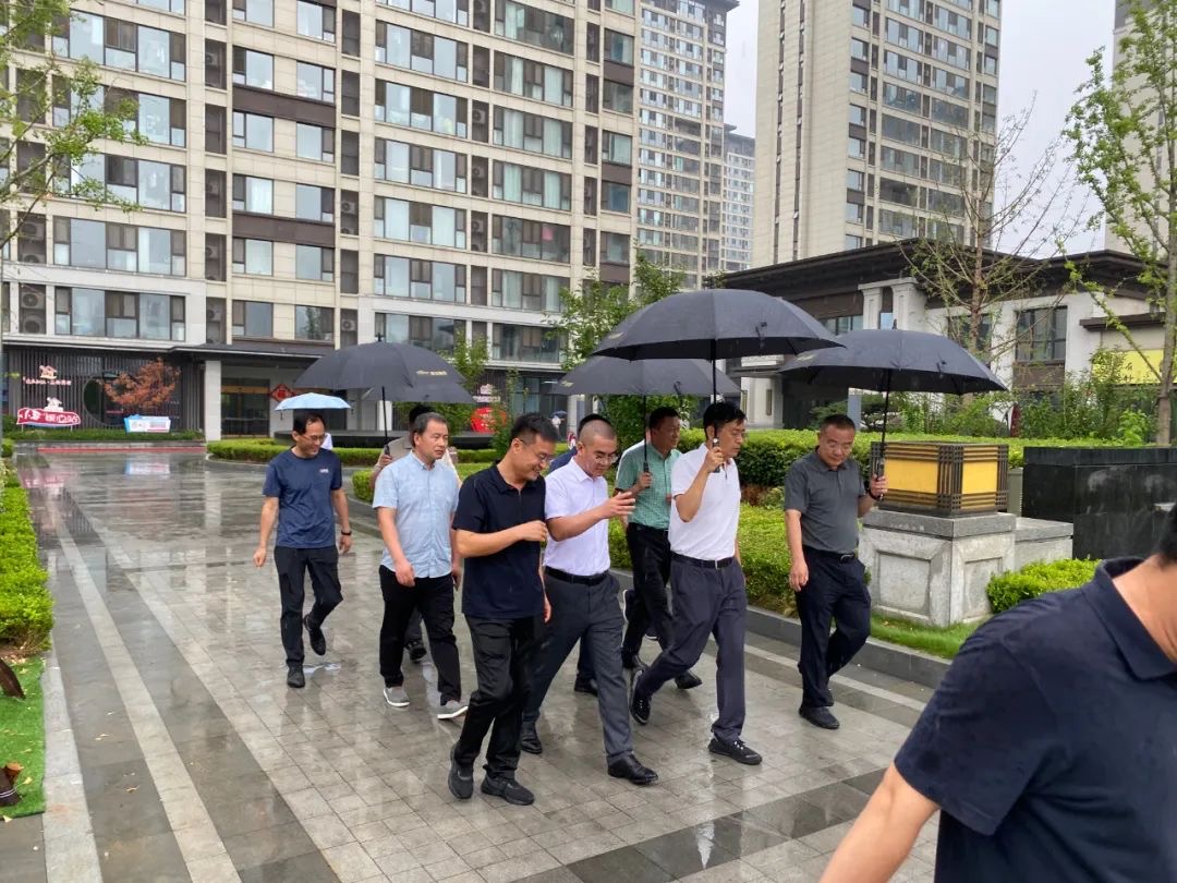 【重磅】潍坊市潍城区领导莅临展浩集团棠邑壹号院项目考察调研！