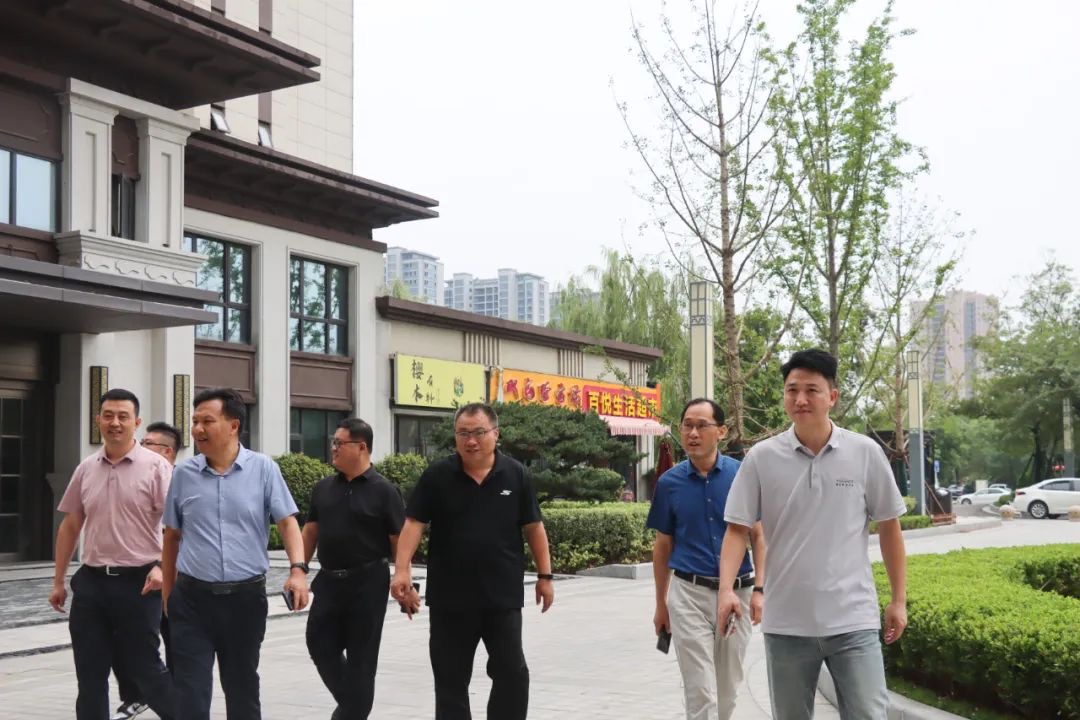 济南市钢城区住房和城乡建设局领导走进展浩集团参观考察