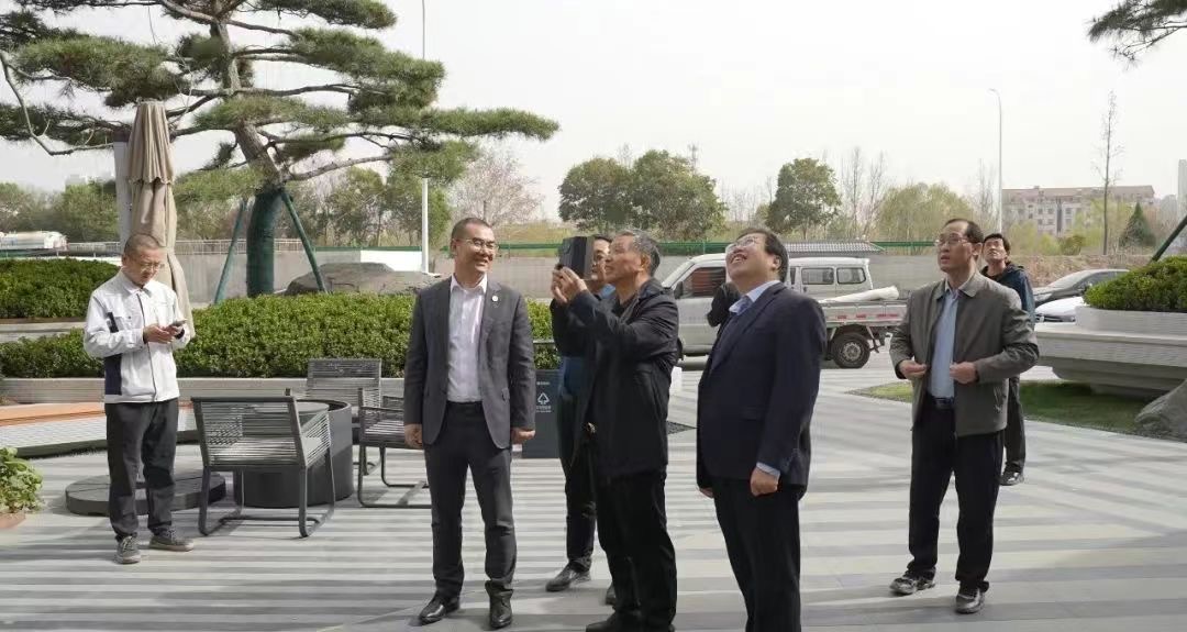 省住建厅总经济师刘春藏走进展浩集团高品质住宅项目考察指导！