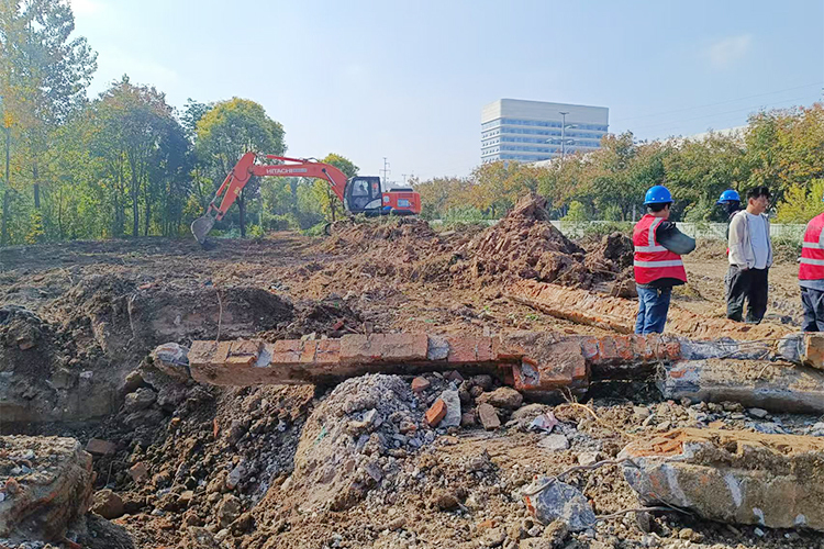 安徽宿州淮海路光储充检一体站.jpg