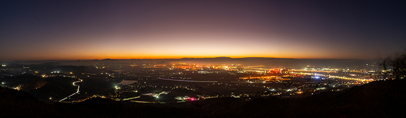 昭通城夜景.jpg