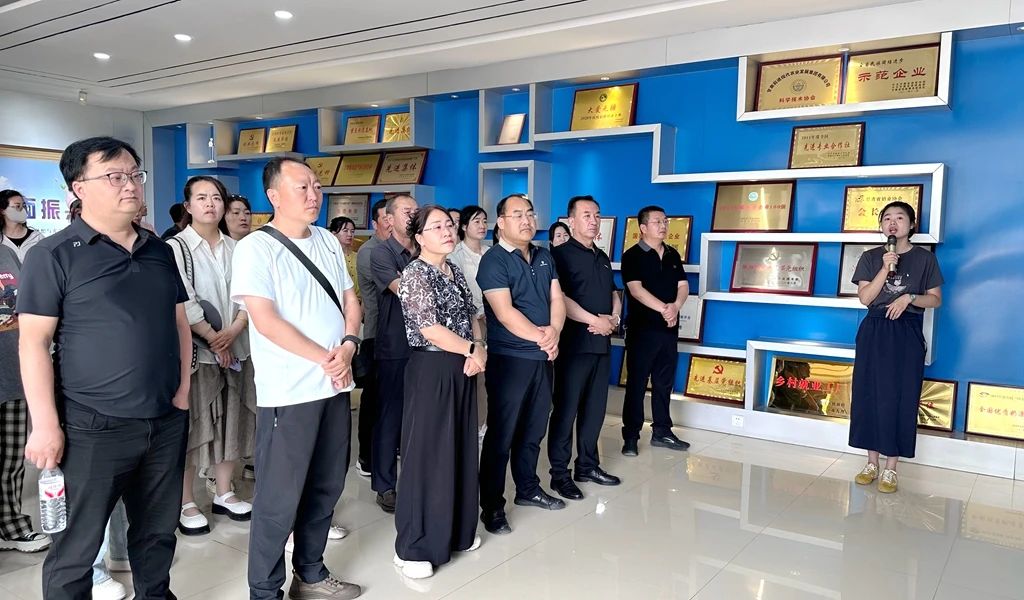 山丹县知识产权保护能力提升培训班学员到甘肃前进集团参观学习